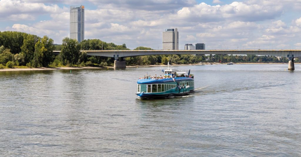 Bonner Fähr- und Fahrgastschifffahrt