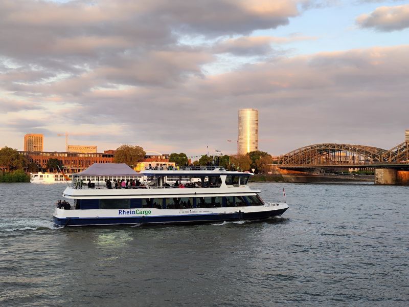 Rheincargo Deutz Sundown Köln